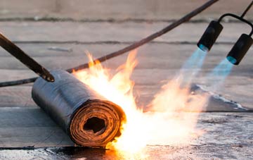 Trench asphalt flat roofing repairs